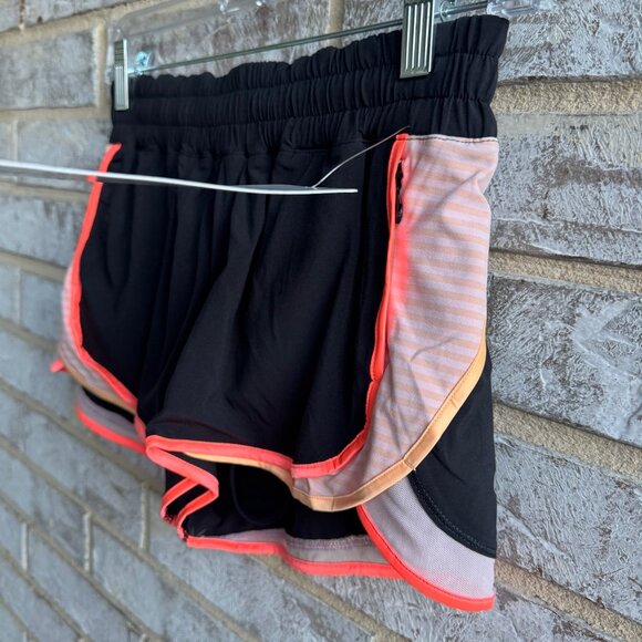 Lululemon Super Squad Running Shorts Women's Size 6 - Picture 3 of 7